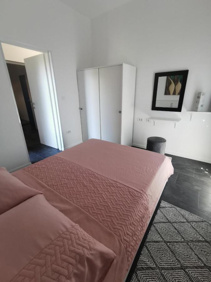 Oasis In The City Near Amfiteatar,Free Parking And Free Wi-Fi PUY 외부 사진